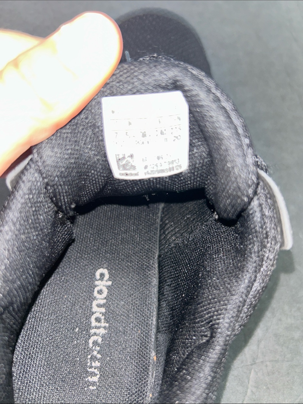 EUC Adidas Cloudfoam Sneakers Women’s 7 - Picture 3 of 7